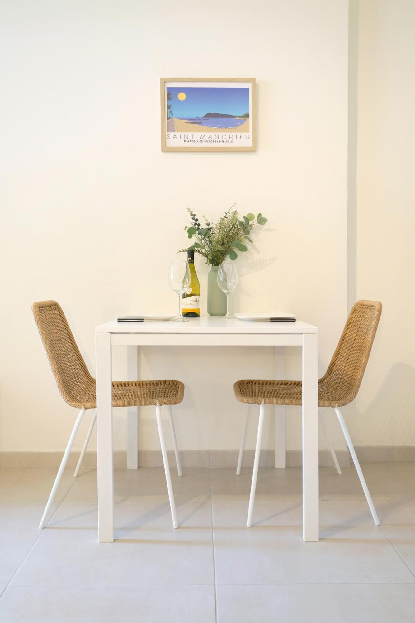 Studio Renove, 5Mn Plage, Terrasse, Clim, Velos Saint-Mandrier-sur-Mer Exterior photo